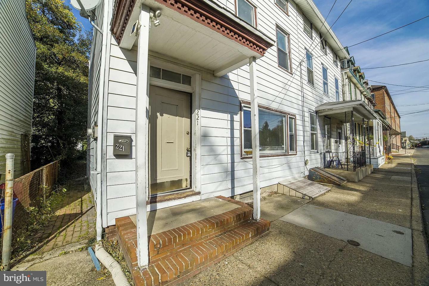 Property Photo:  221 Penn Street  NJ 08016 