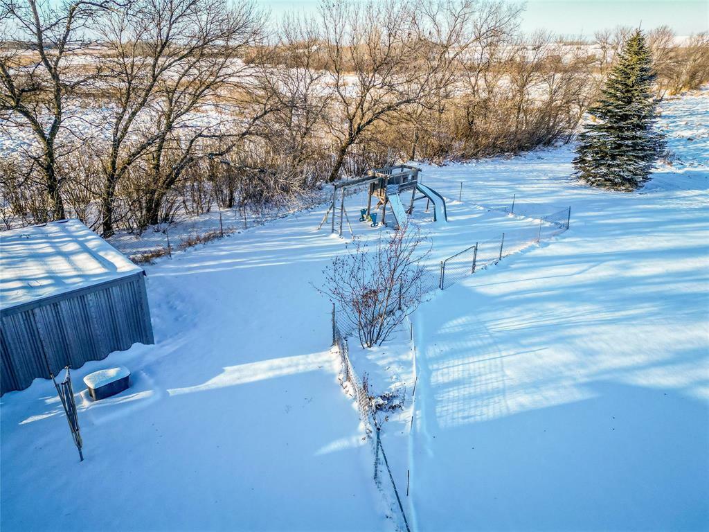 Property Photo:  54043 108W Road  MB R7A 5Y4 