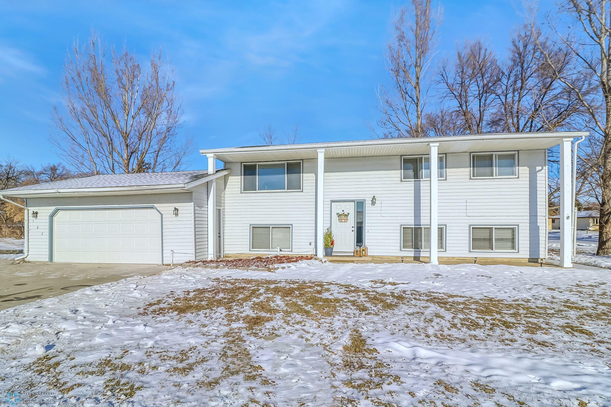 Property Photo:  102 Maple Drive  ND 58059 