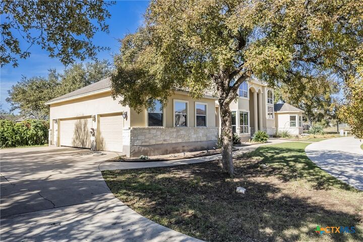 Property Photo: 200 Tovas Secret Cove TX 78628