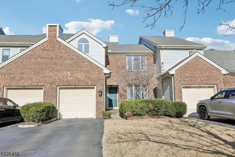 Property Photo:  24 Aynsley Ct  NJ 07045 