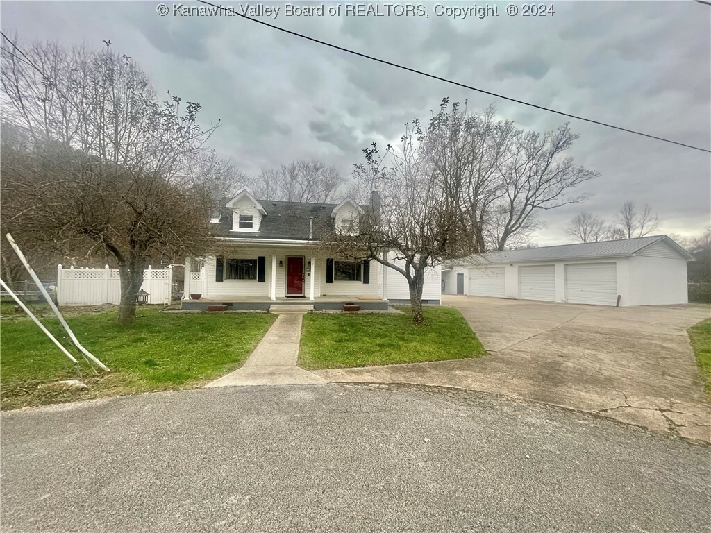 Property Photo: 710 Hemlock Drive WV 25071