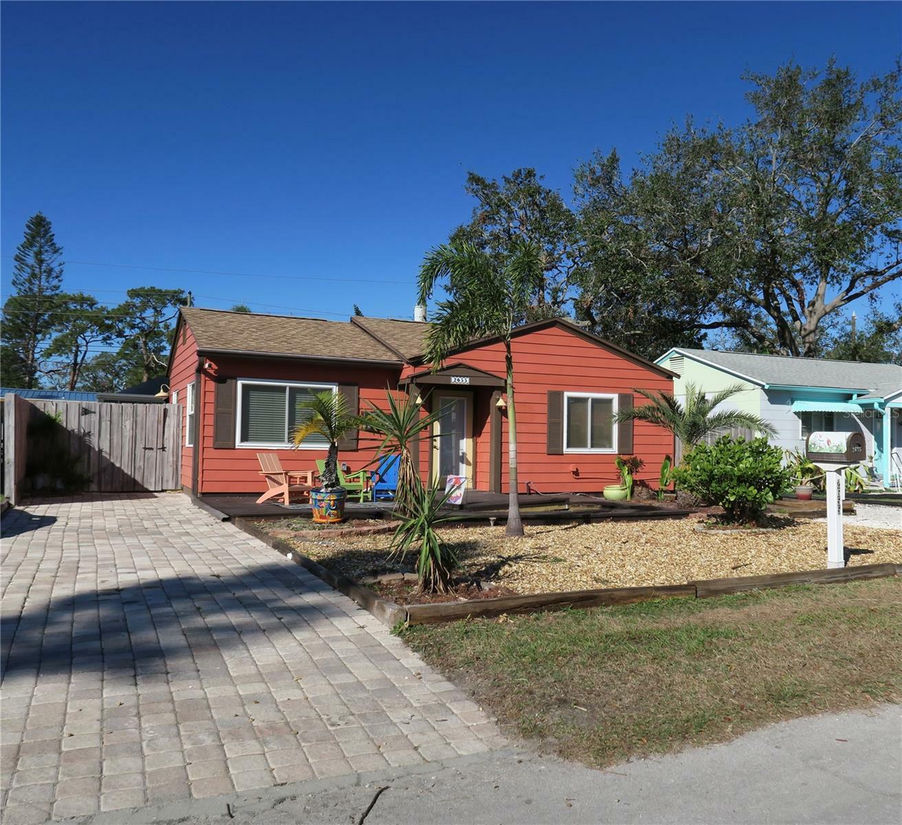 Property Photo:  2655 Miriam Street S  FL 33711 