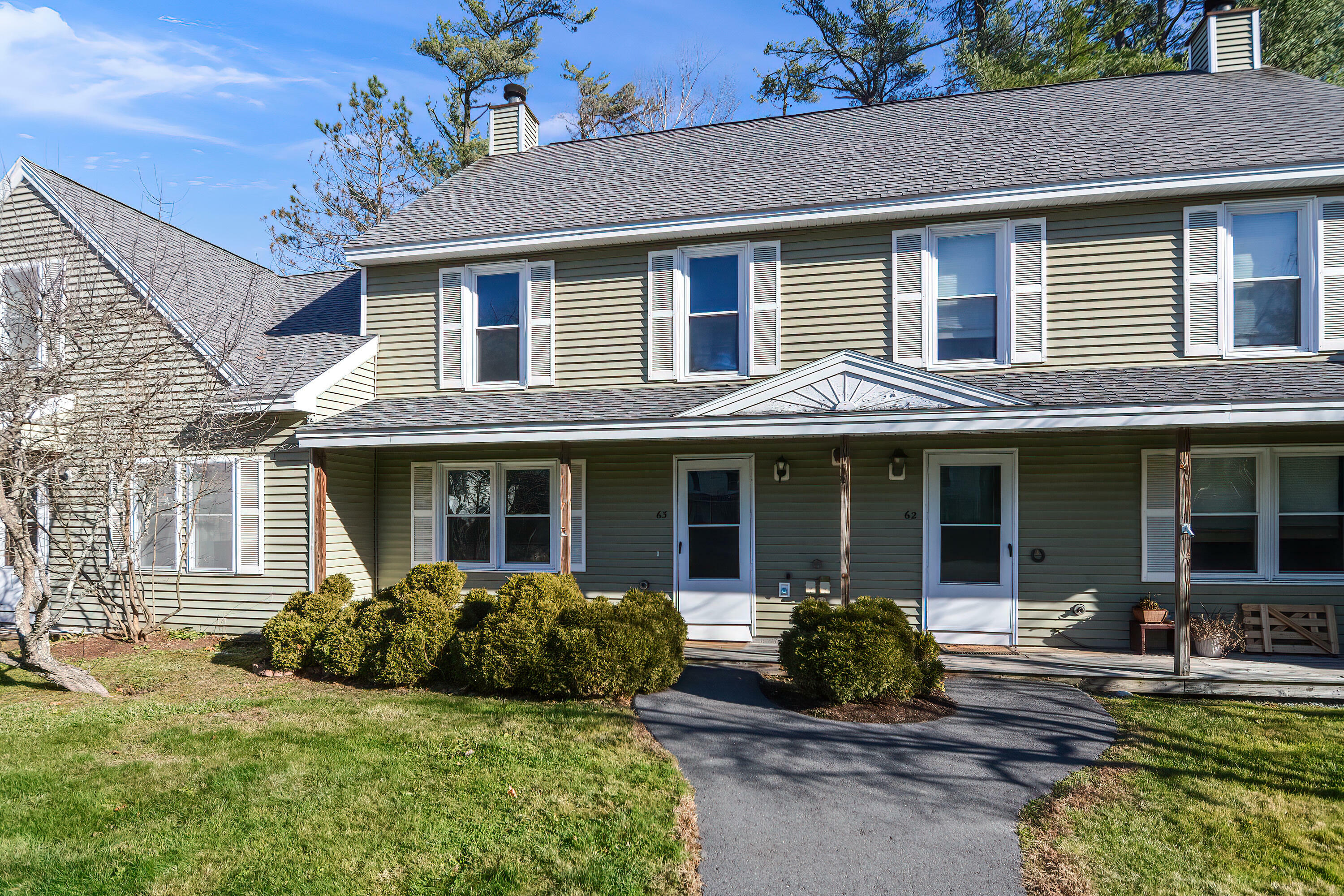 Property Photo:  63 Pine Hill Drive 63  ME 04530 