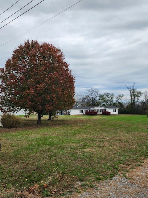 Property Photo:  109 Lbj Dr  TN 37066 