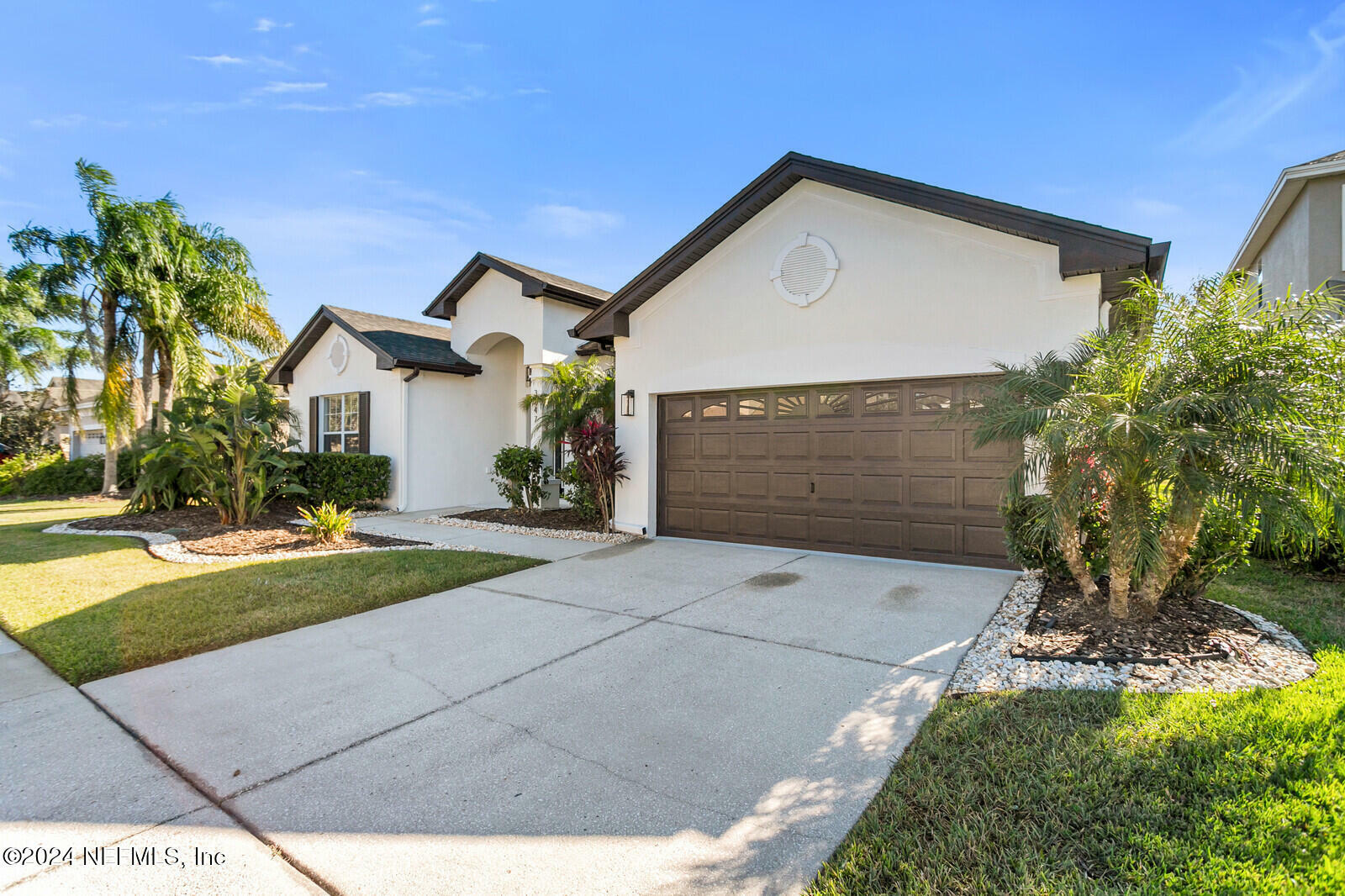 Property Photo:  3247 Grassglen Place  FL 33544 