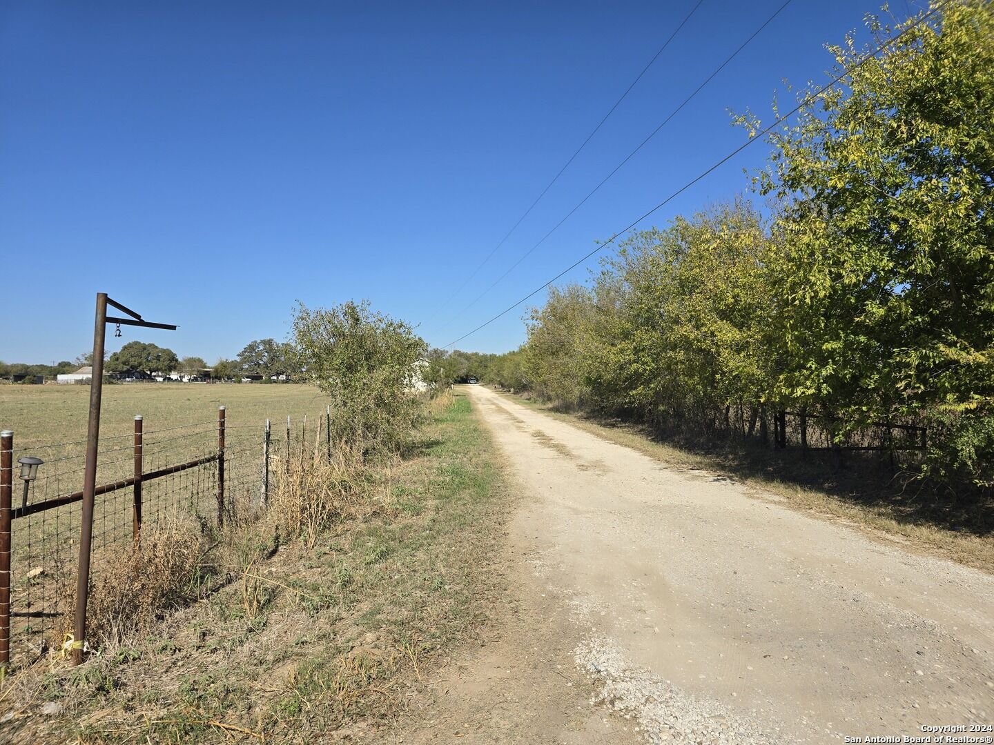 Property Photo: 0 County Road 664 TX 78016