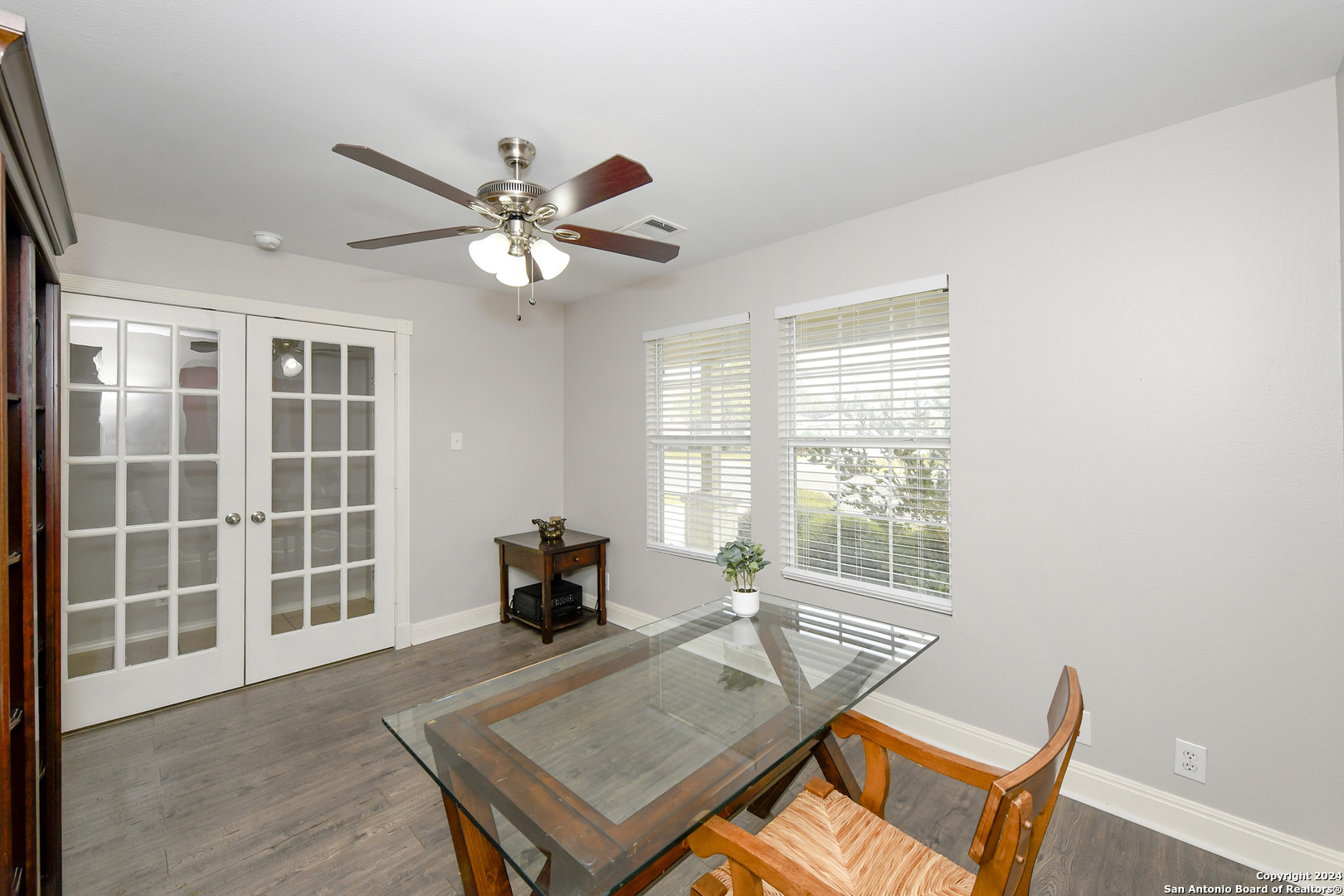 Property Photo: 216 Katie Ct TX 78006