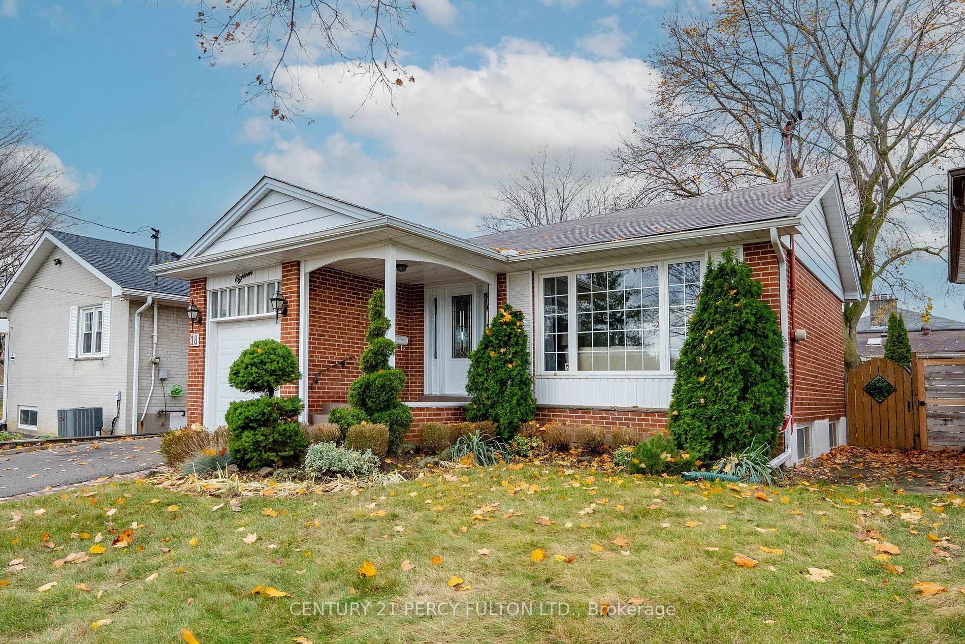 Photo de la propriété:  18 Corundum Cres  ON M1T 1Z6 