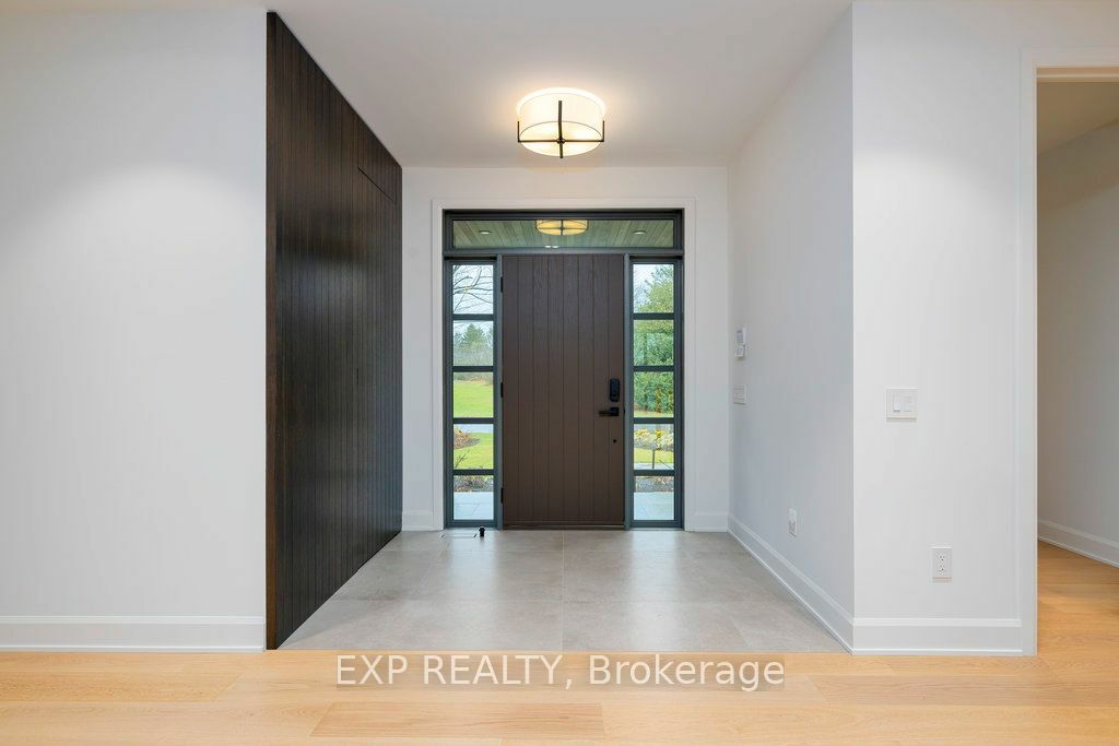 Property Photo:  26 Clovelly Rd W  ON K1J 6M2 