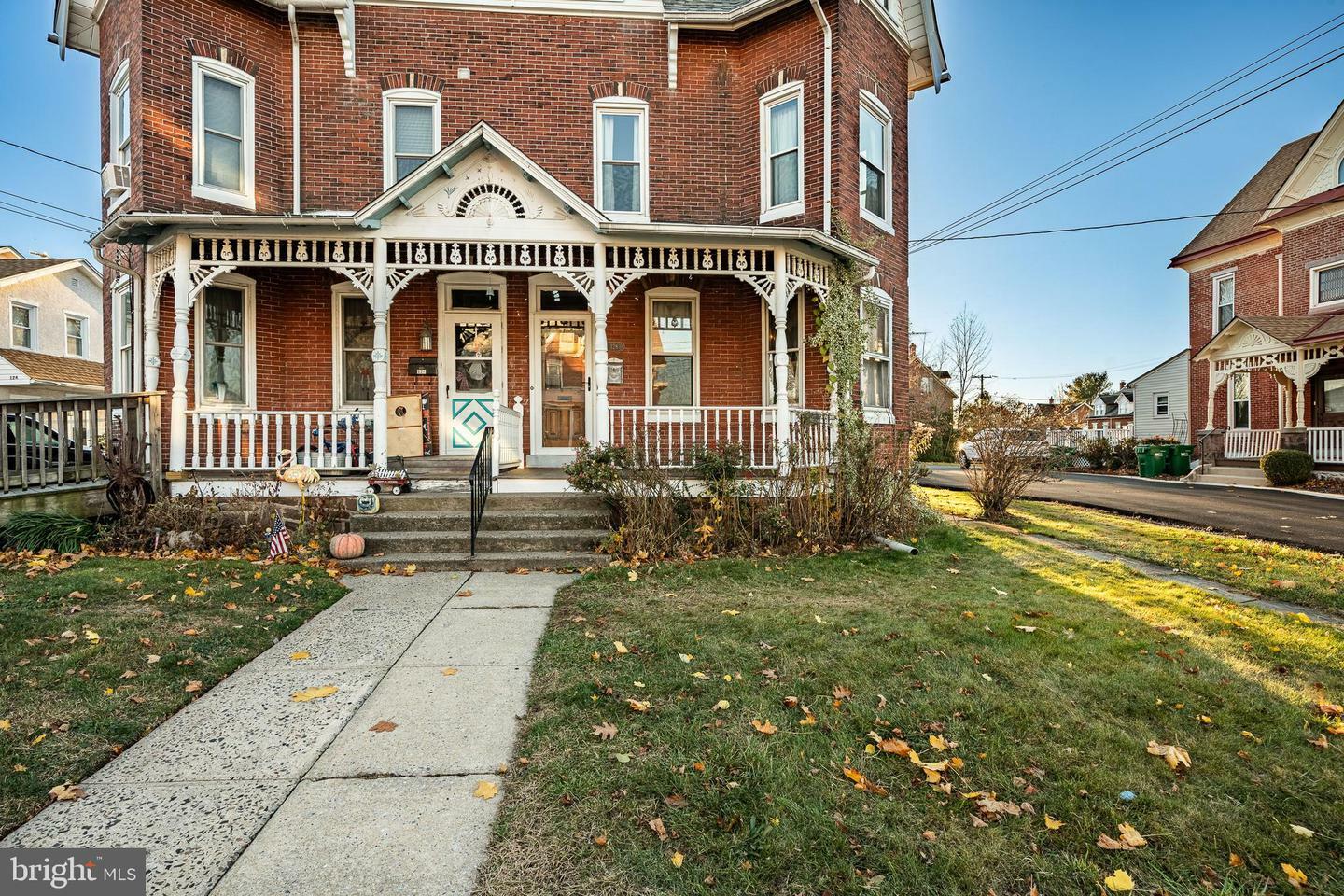 Property Photo:  128 N 4th Avenue  PA 19468 