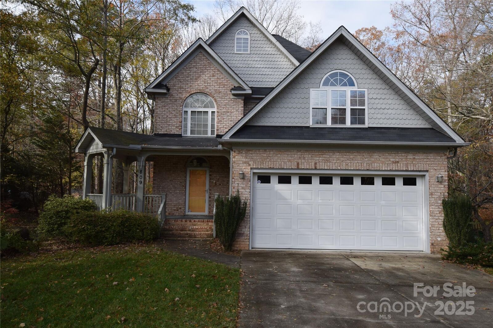Property Photo: 809 Pine Forest Road NC 28214