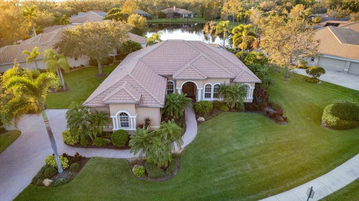 Property Photo:  11439 Savannah Lakes Drive  FL 34219 