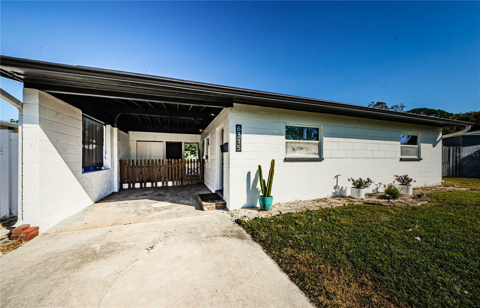 Property Photo:  6315 35th Avenue N  FL 33710 