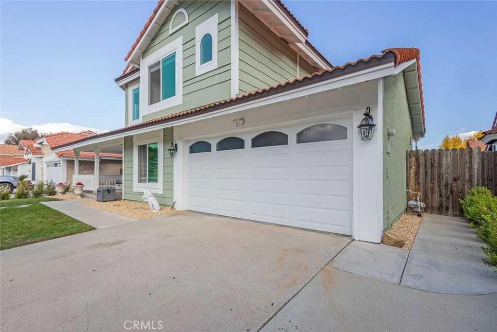 Property Photo:  45558 Olympic Way  CA 92592 