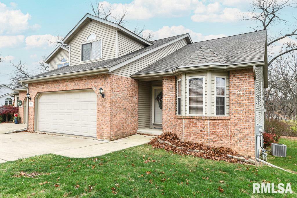 Property Photo:  712 Woodland Knolls Road  IL 61548 