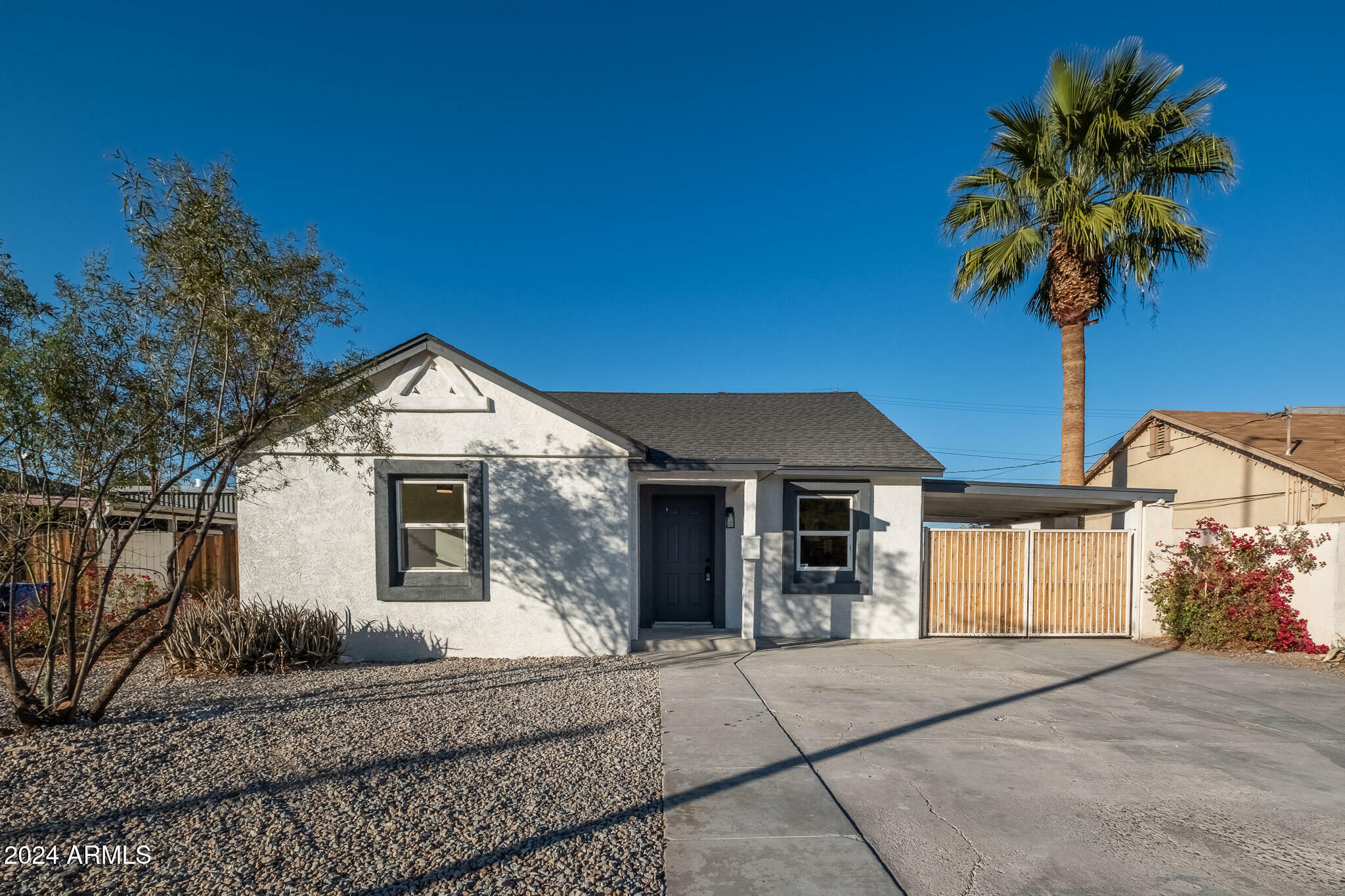 Property Photo:  428 W 1st Street  AZ 85201 