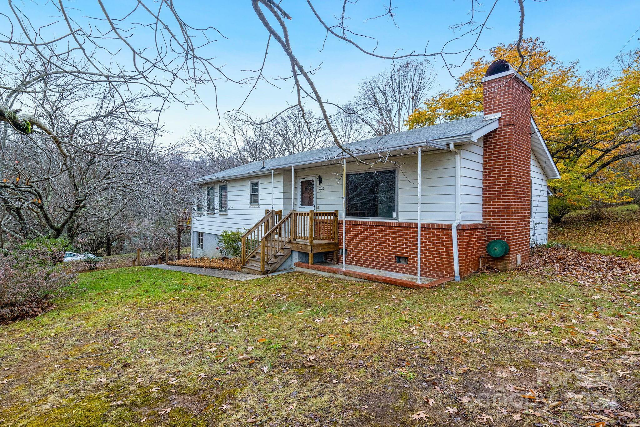 Property Photo:  203 Mountain View Road  NC 28805 