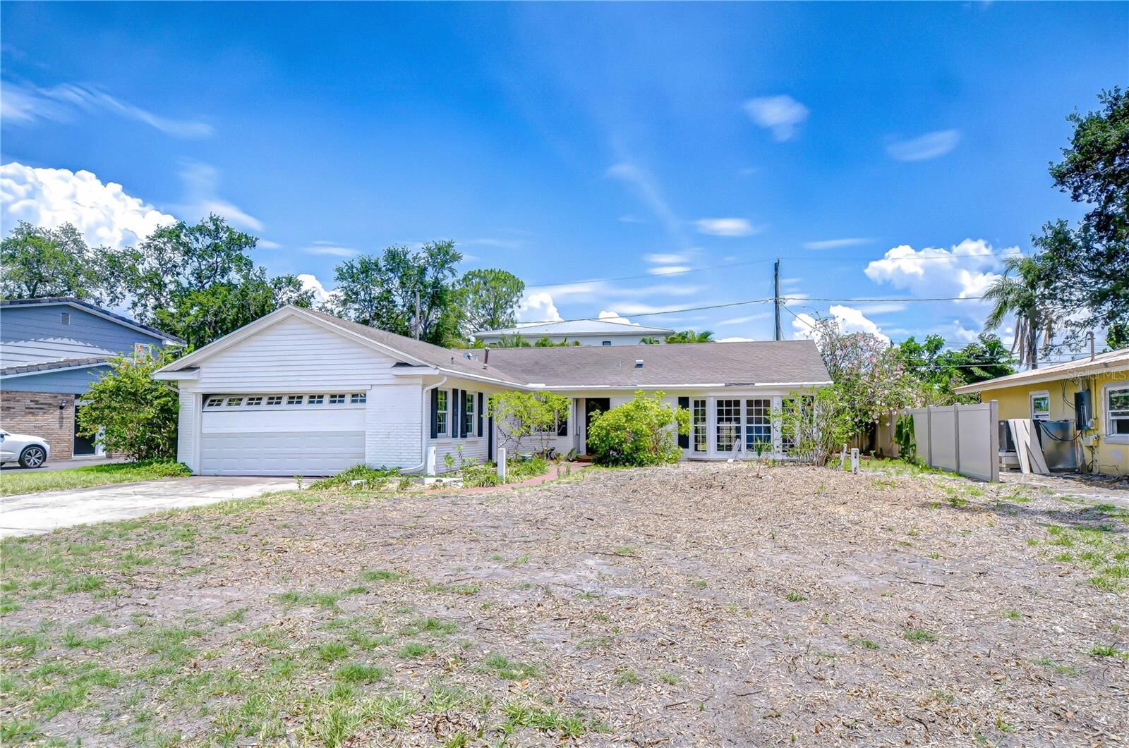 Property Photo:  621 Hudson Avenue  FL 33606 