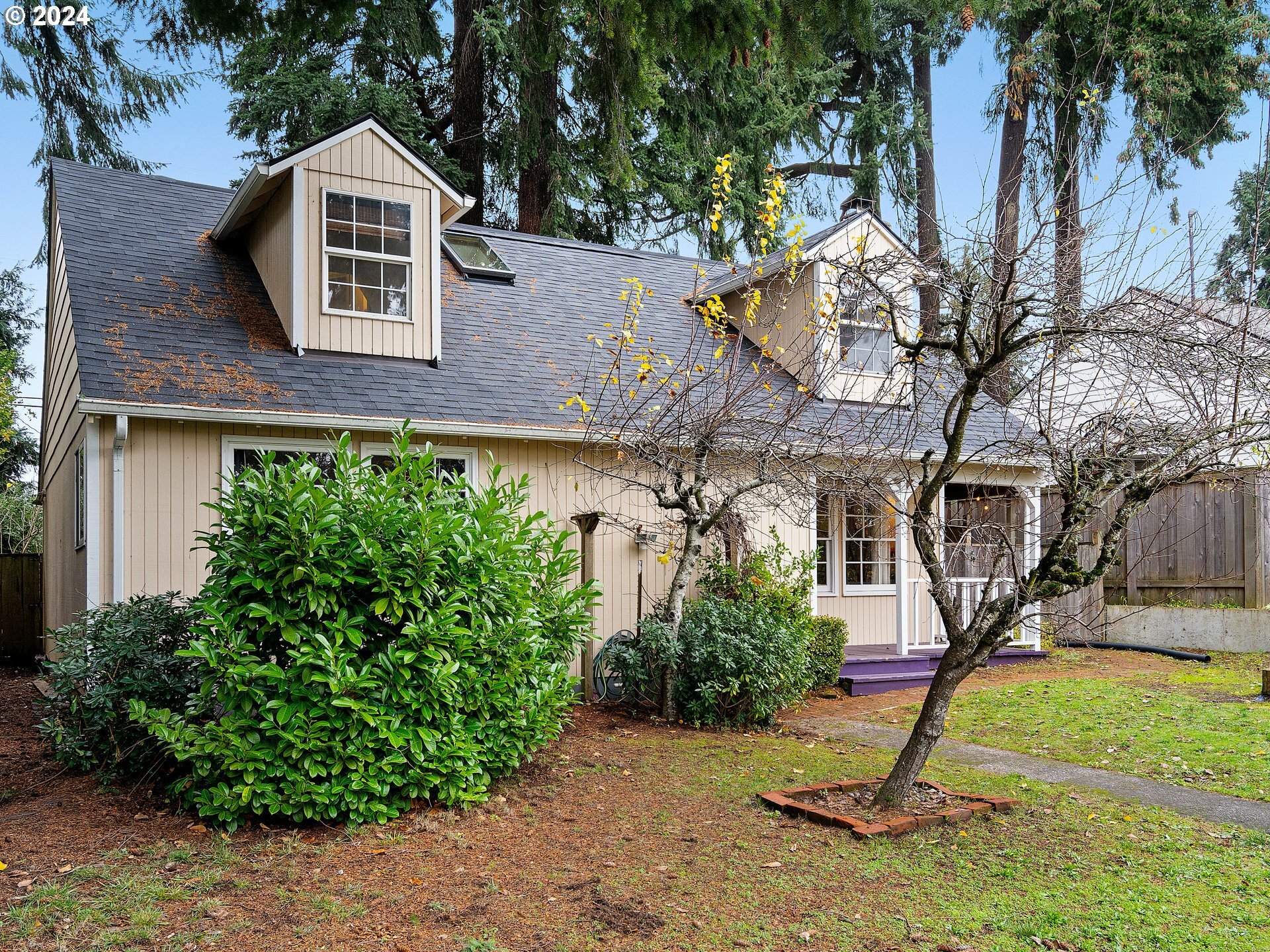 Property Photo:  316 W 32nd St  WA 98660 