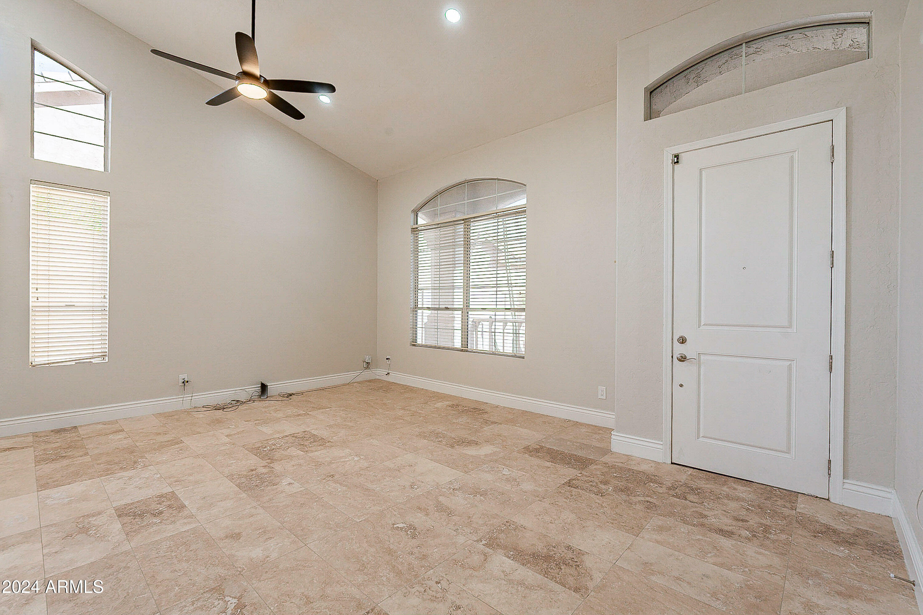 Property Photo:  16218 S 24th Place  AZ 85048 