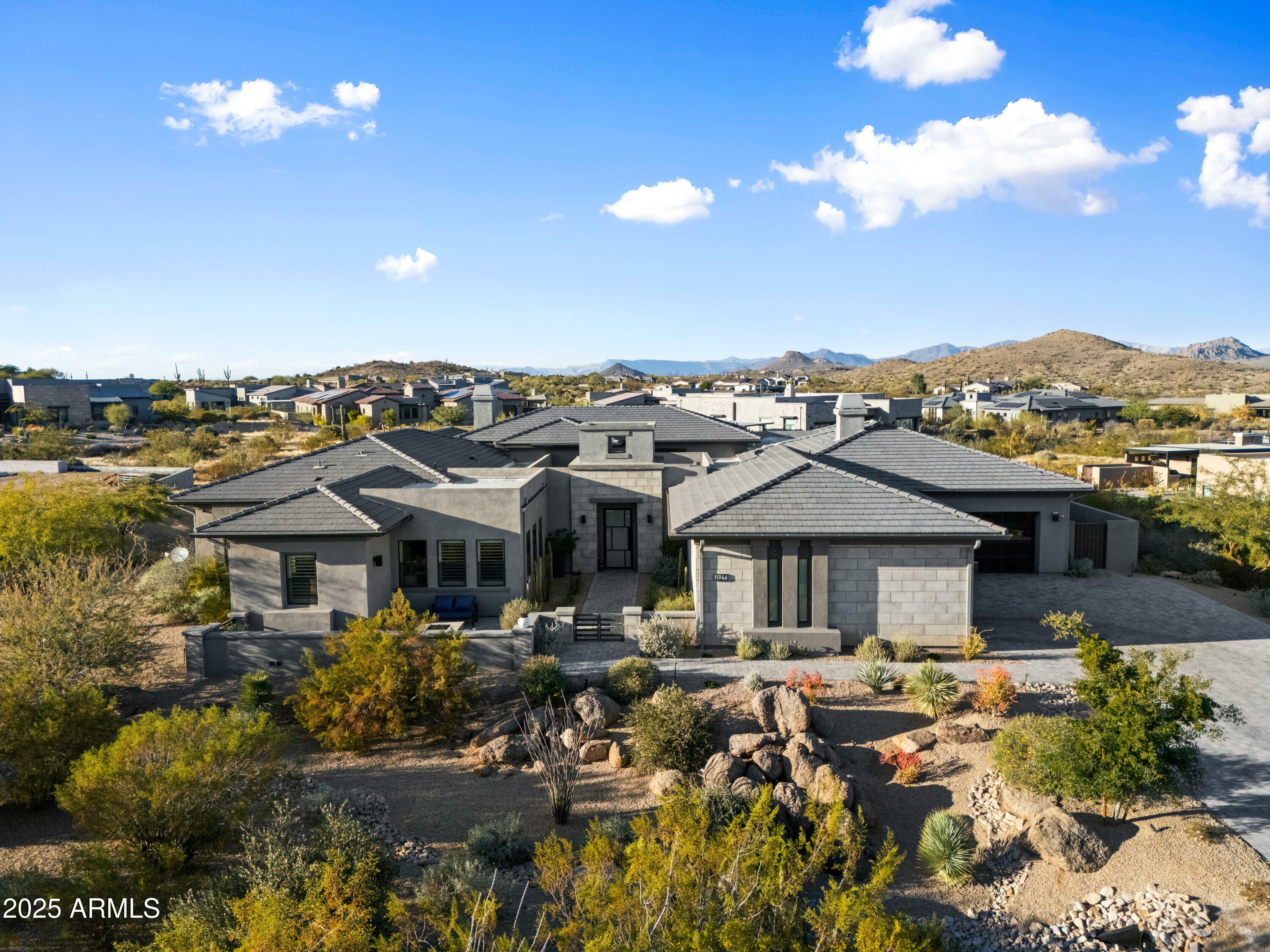 11946 E Cavedale Drive  Scottsdale AZ 85262 photo