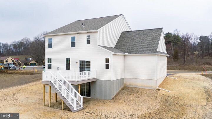 Property Photo:  1002 Jack'S Place Glen Mary  PA 17112 