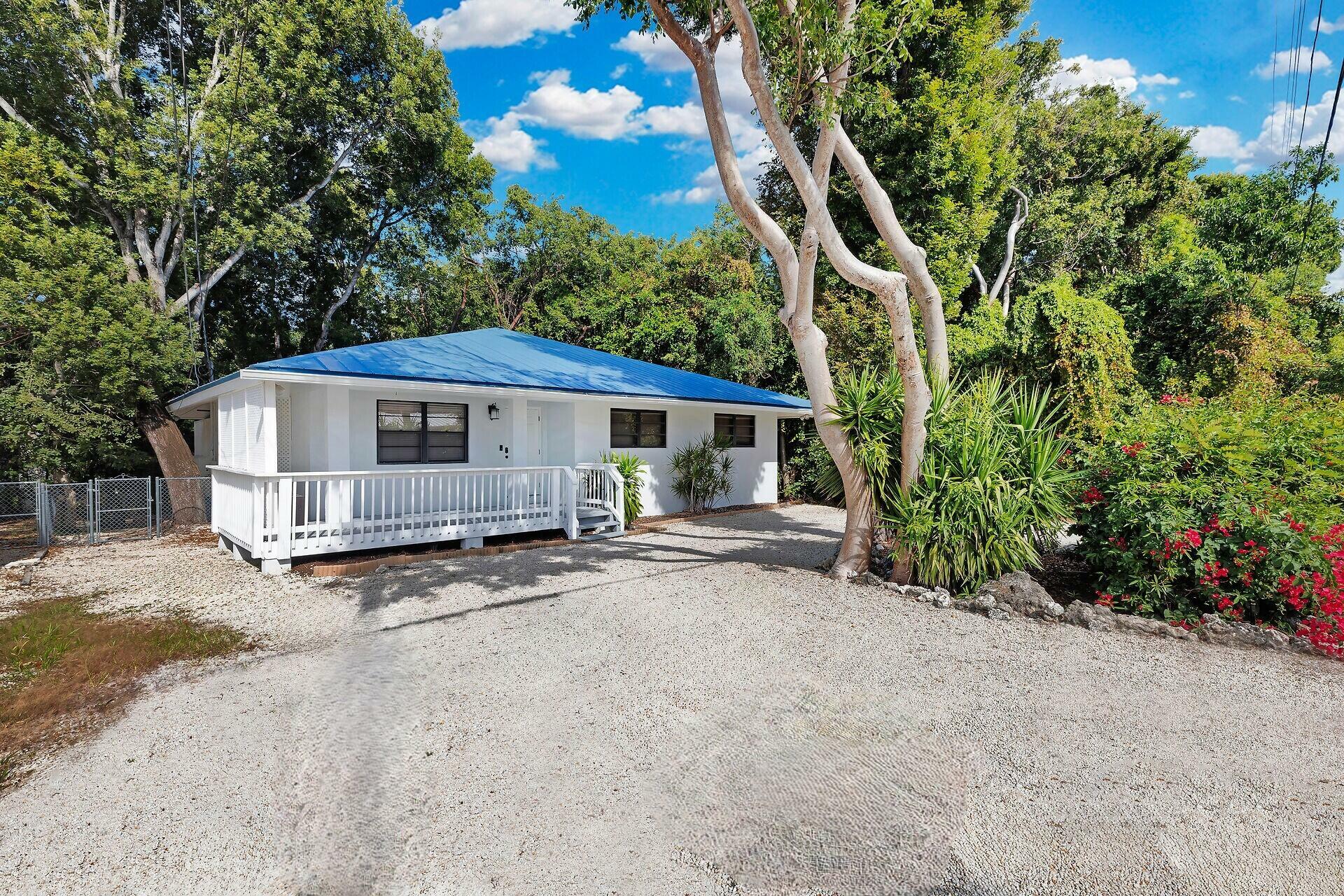 Property Photo:  252 Bay Drive  FL 33037 