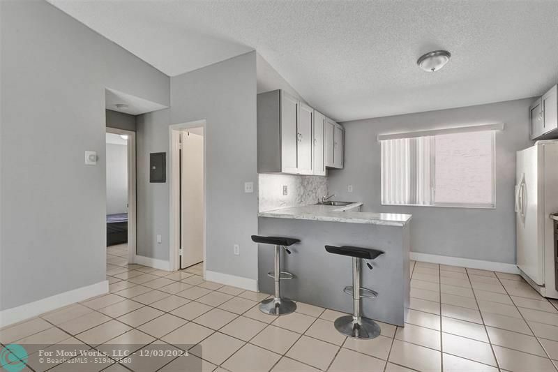 Property Photo:  8041 Lake Dr 201  FL 33166 