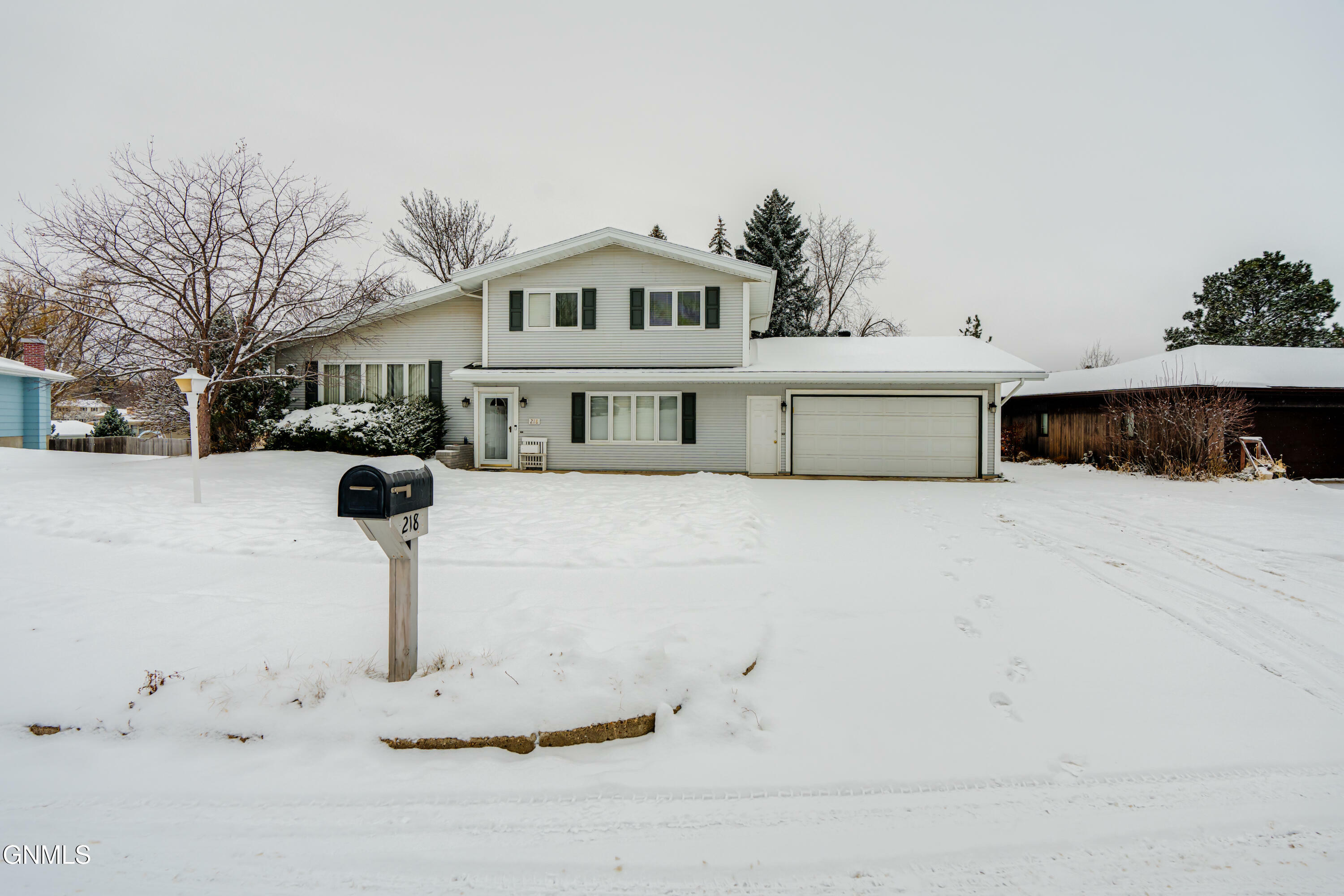 Property Photo:  218 Nova Drive  ND 58503 