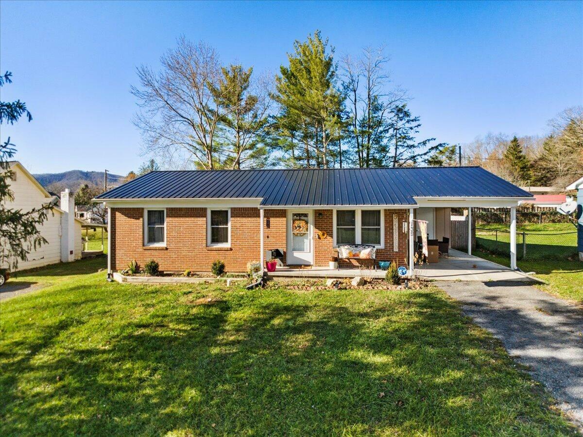 Property Photo: 139 Coras Way WV 24986
