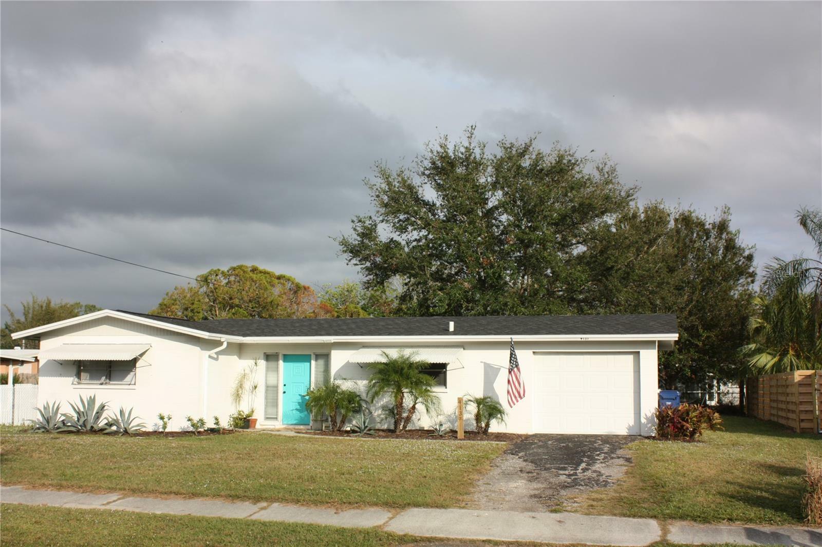 Property Photo:  4137 Maceachen Boulevard  FL 34233 