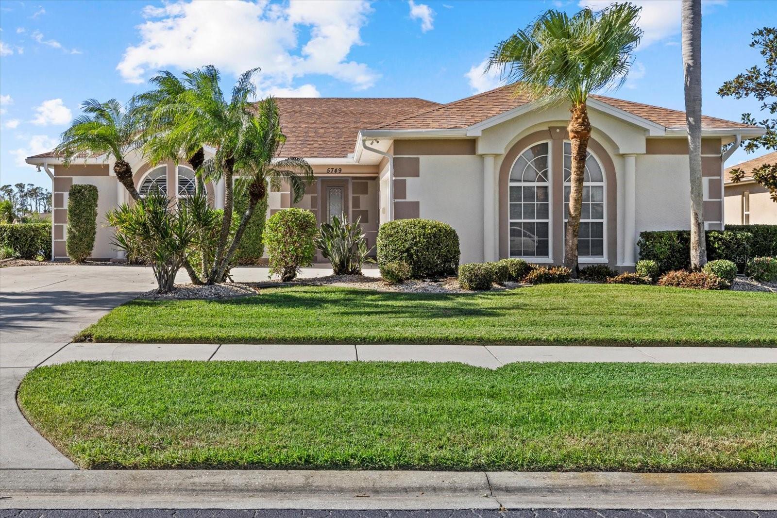 Property Photo: 5749 Concord Drive FL 34287