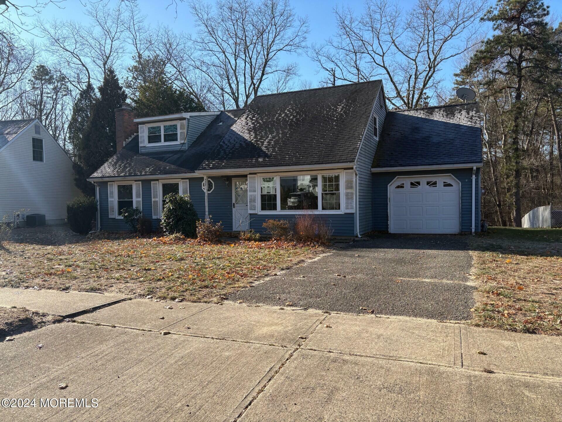 Property Photo:  533 Leawood Avenue  NJ 08755 