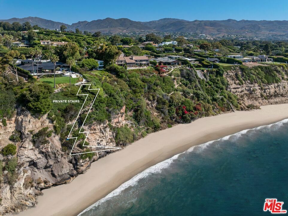 Property Photo: 29130 Cliffside Drive CA 90265