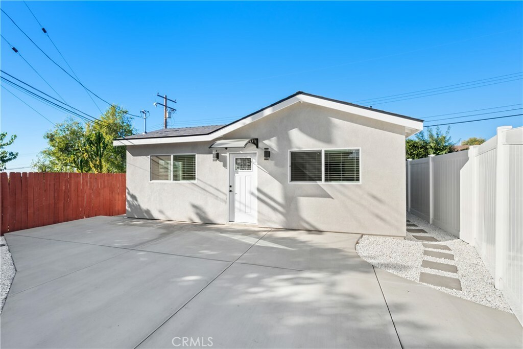 Property Photo:  626 W Comstock Avenue B  CA 91741 