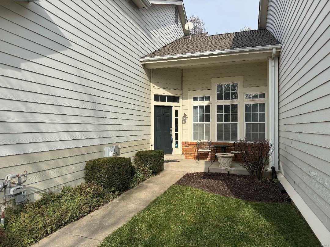 Property Photo:  118 Chesterfield Bluffs Drive  MO 63005 