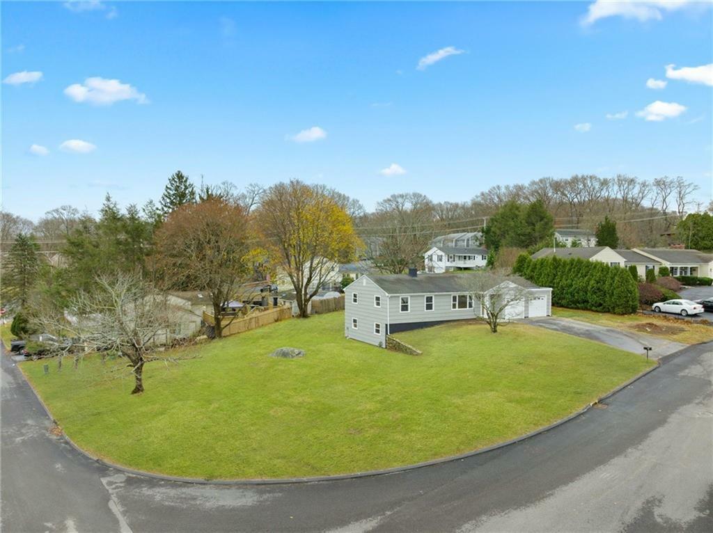 Property Photo:  45 Greenbriar Road  RI 02893 