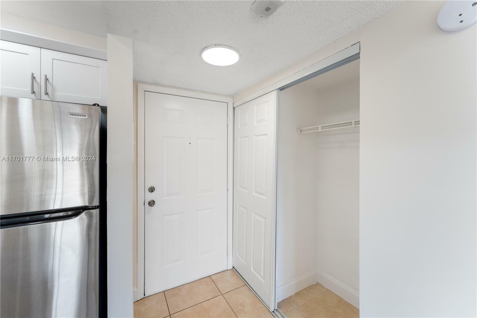 Property Photo:  9301 SW 92 Ave 416-C  FL 33176 