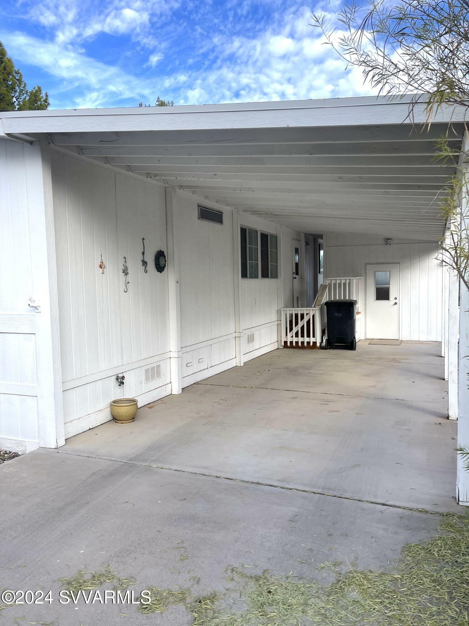 Property Photo:  2050 W State Route 89-A 84  AZ 86326 