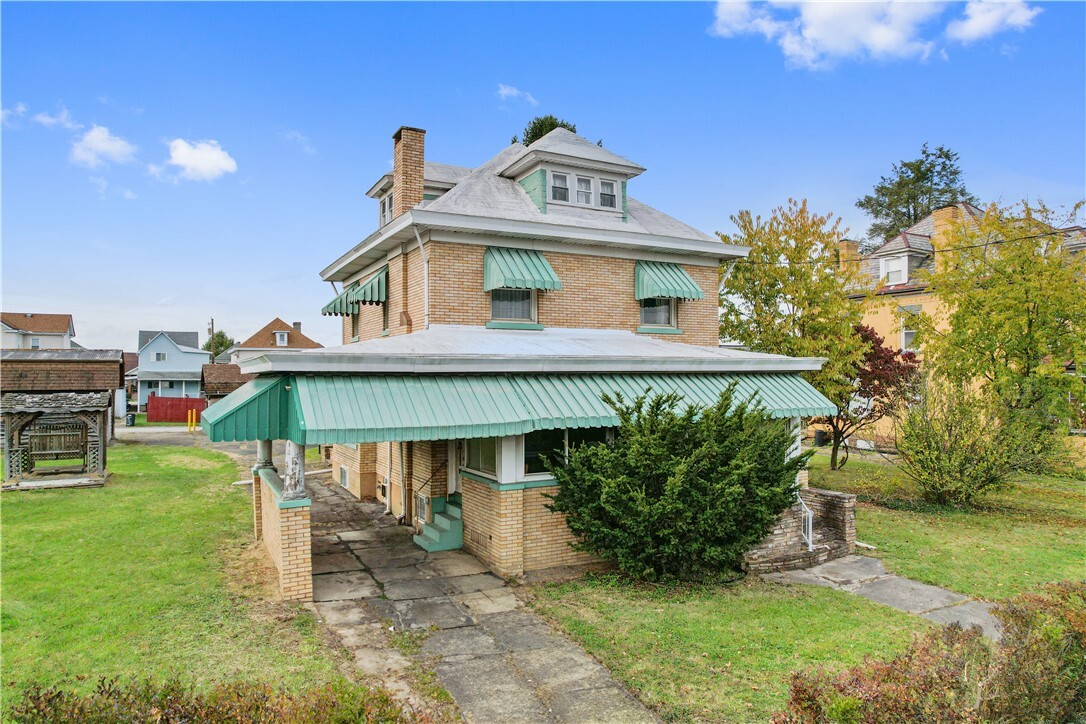 Property Photo: 390 Morgantown St PA 15401