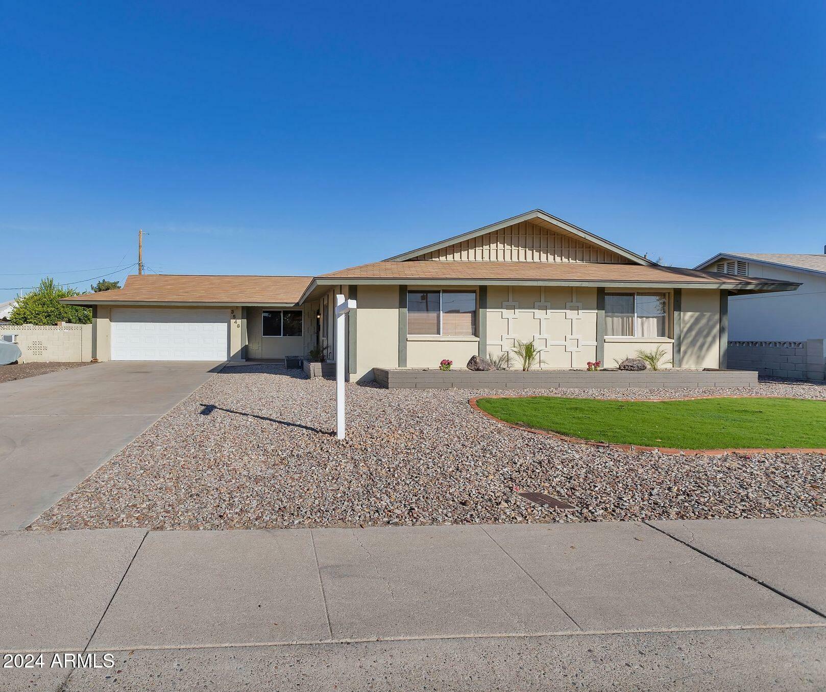 Property Photo: 3548 W Frier Drive AZ 85051
