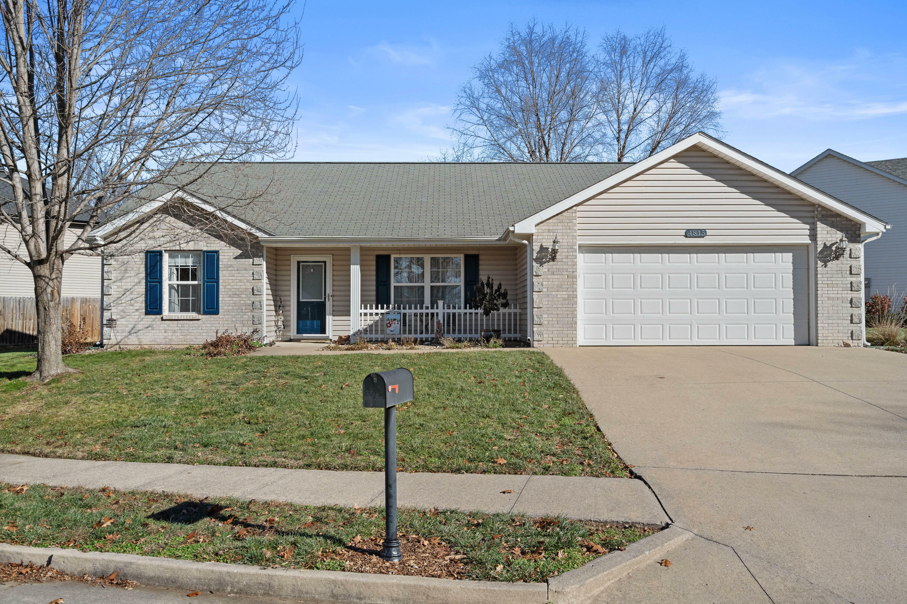 Property Photo:  4815 Hamlet Cir  MO 65203 