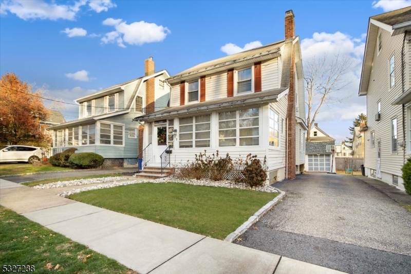 Property Photo:  12 Randolph Pl  NJ 07052 