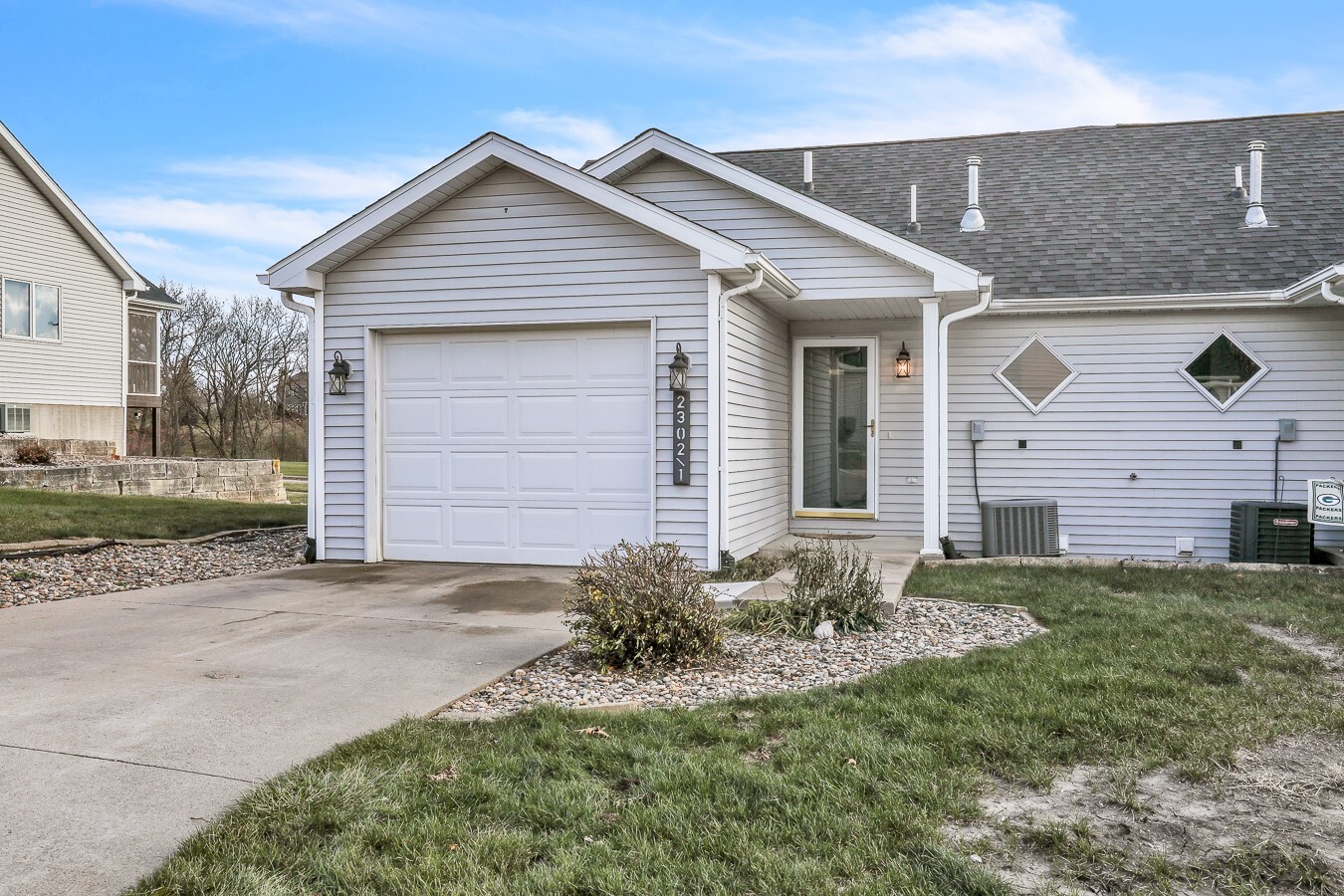 Property Photo: 2302 Bos Landen Drive 1 IA 50219