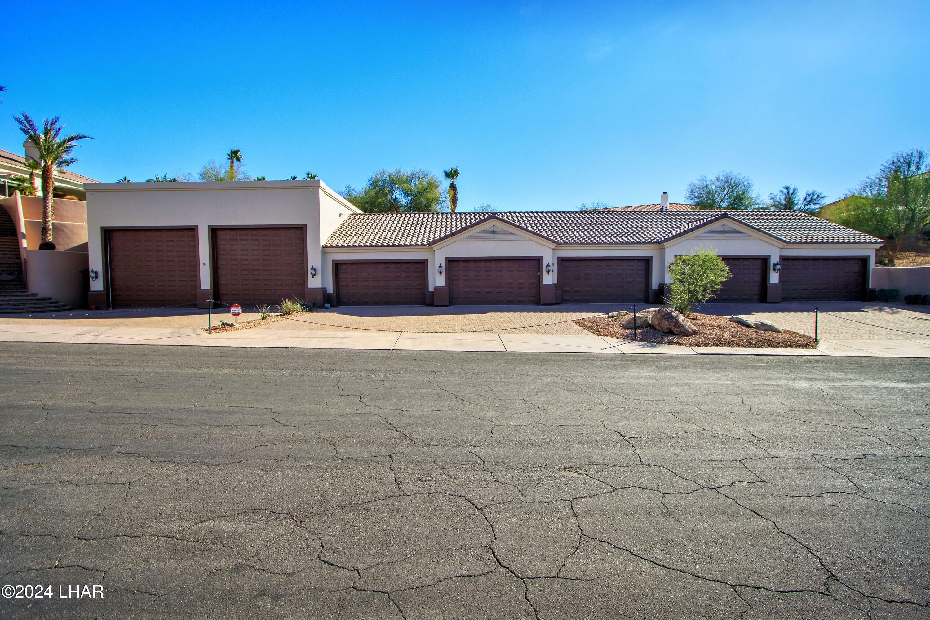 Property Photo:  2220 Cup Ln  AZ 86406 