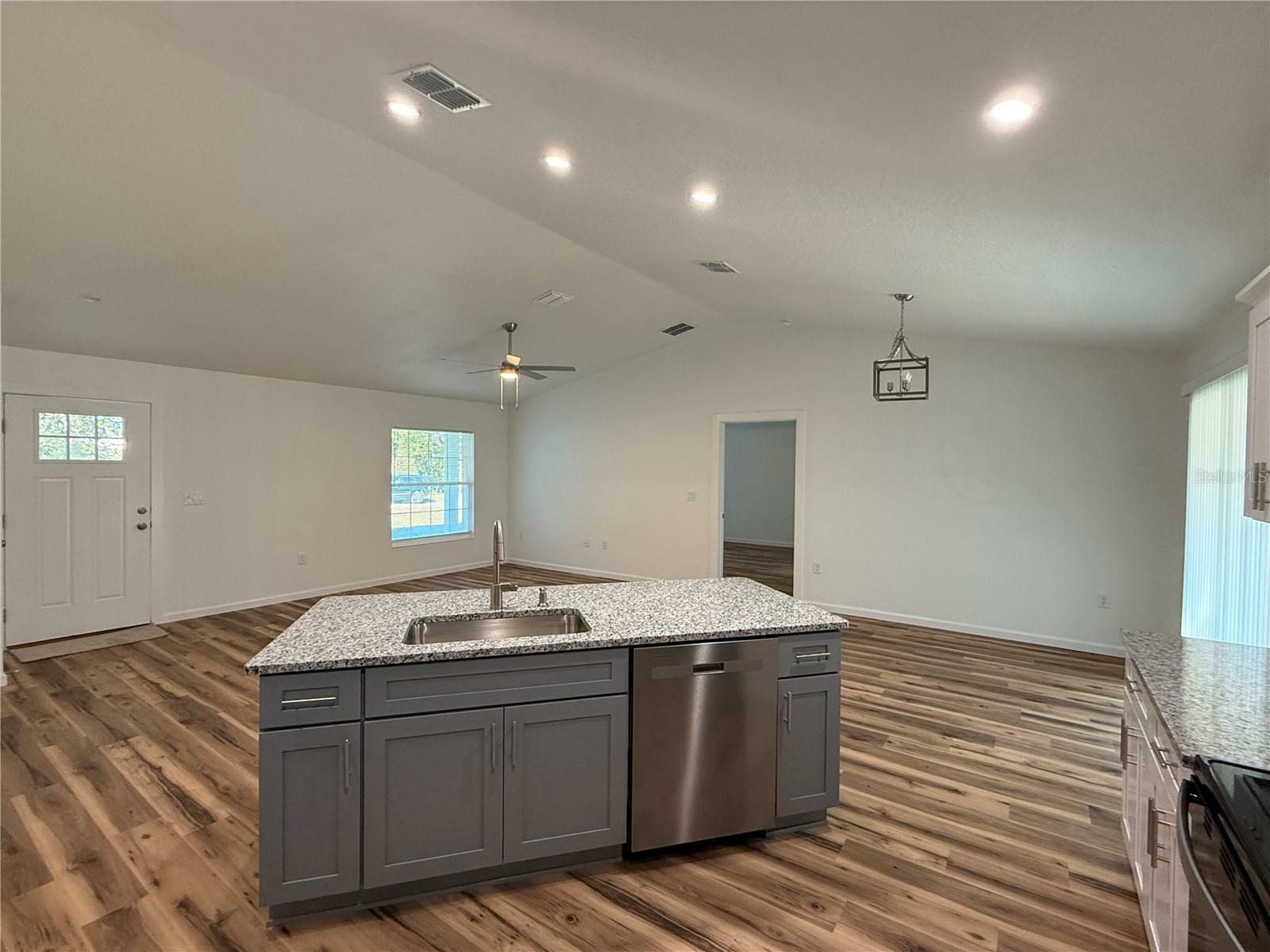 Property Photo:  919 Spruce Street  FL 34452 