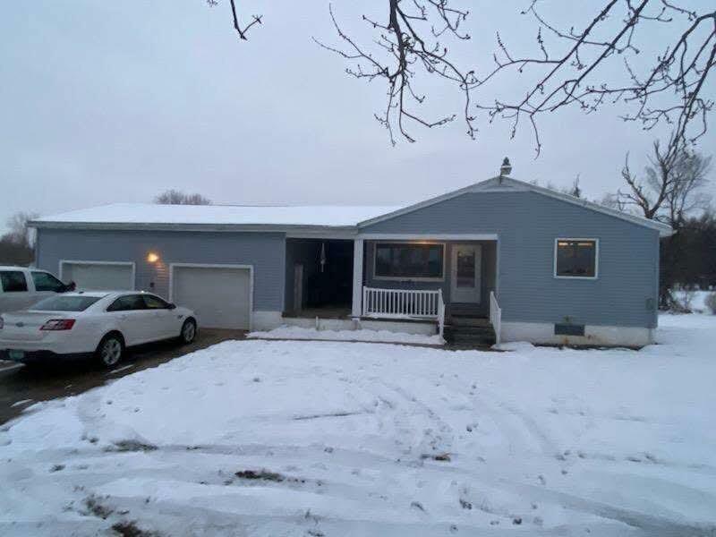 Property Photo:  1101 Waverly Road  MI 48821 