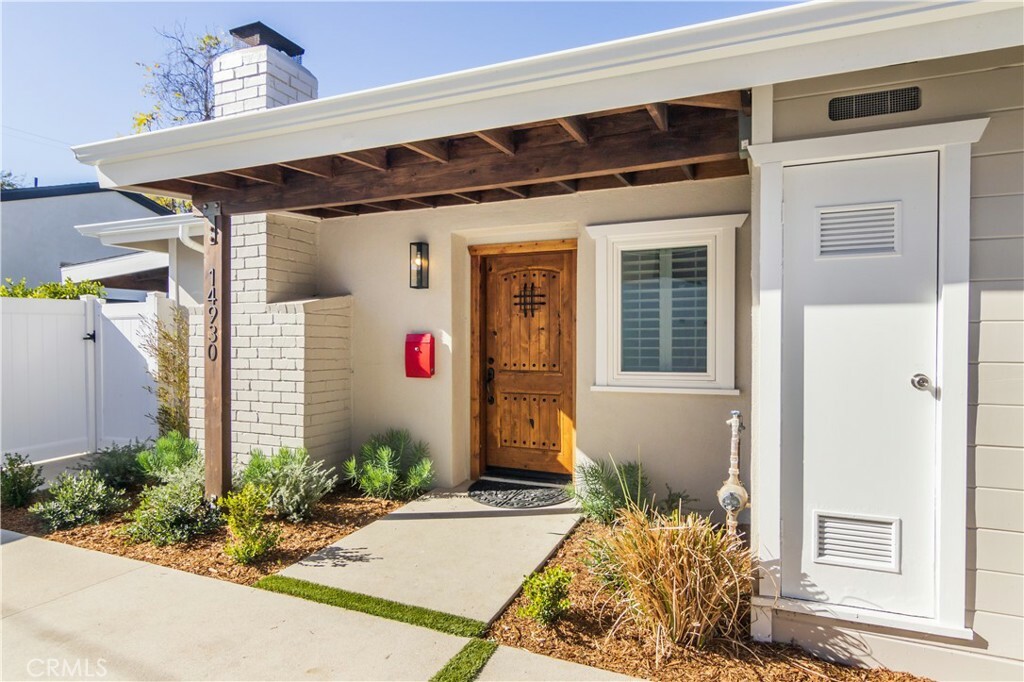 Property Photo:  14930 Otsego Street  CA 91403 