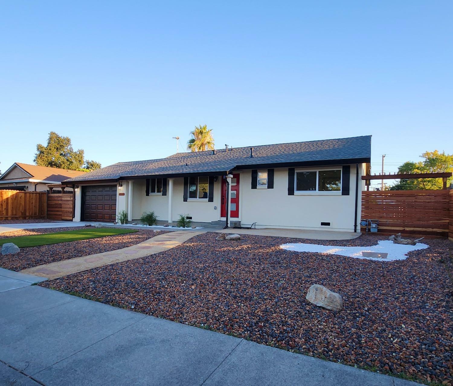 Property Photo:  2000 Kirk Way  CA 95822 